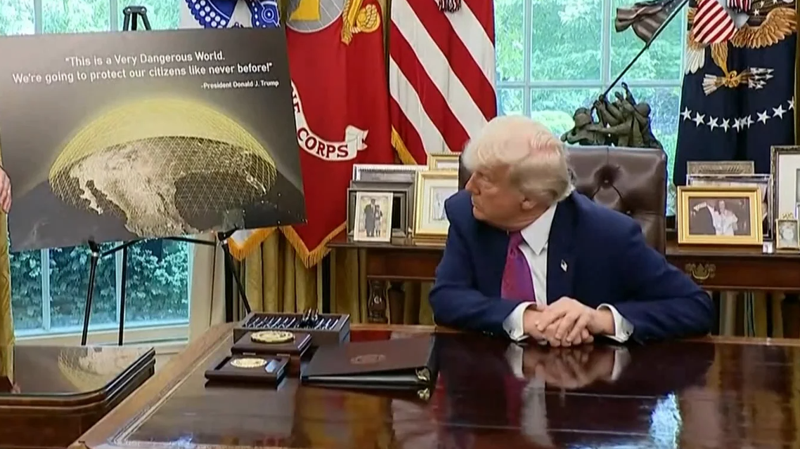 特朗普再出“王炸”！签署法案开发“金穹”系统，全球导弹防御格局要变天？