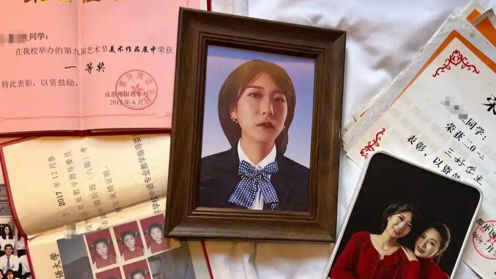 家门口的血案,死缓判决背后:法院的“从轻”依据,你接受吗?